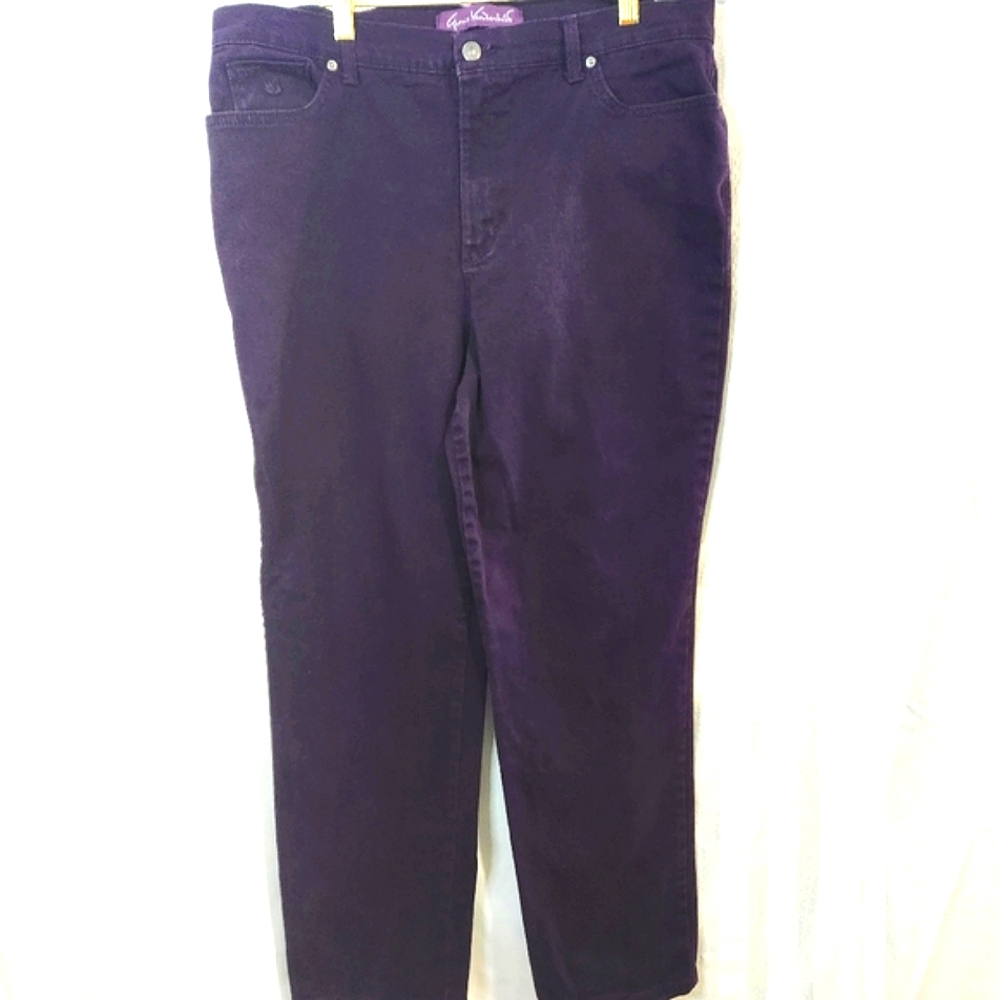 GLORIA VANDERBILT PURPLE AMANDA STYLE  JEANS, SIZE   AA-66